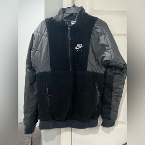 Nike Air Quilted 1/2 Zip Pullover